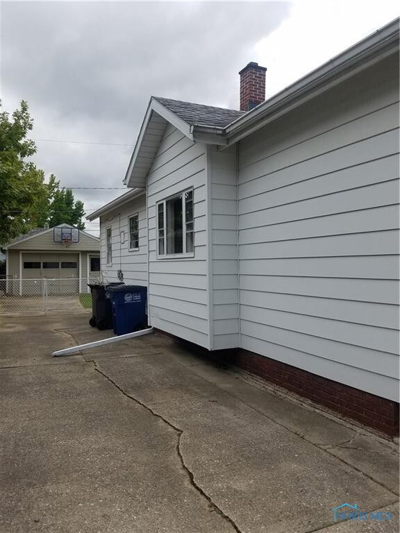 2920 121st St, Toledo, OH 43611 - photo 4