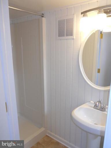 3804 Sinclair Ln, Baltimore, MD 21213 - photo 3