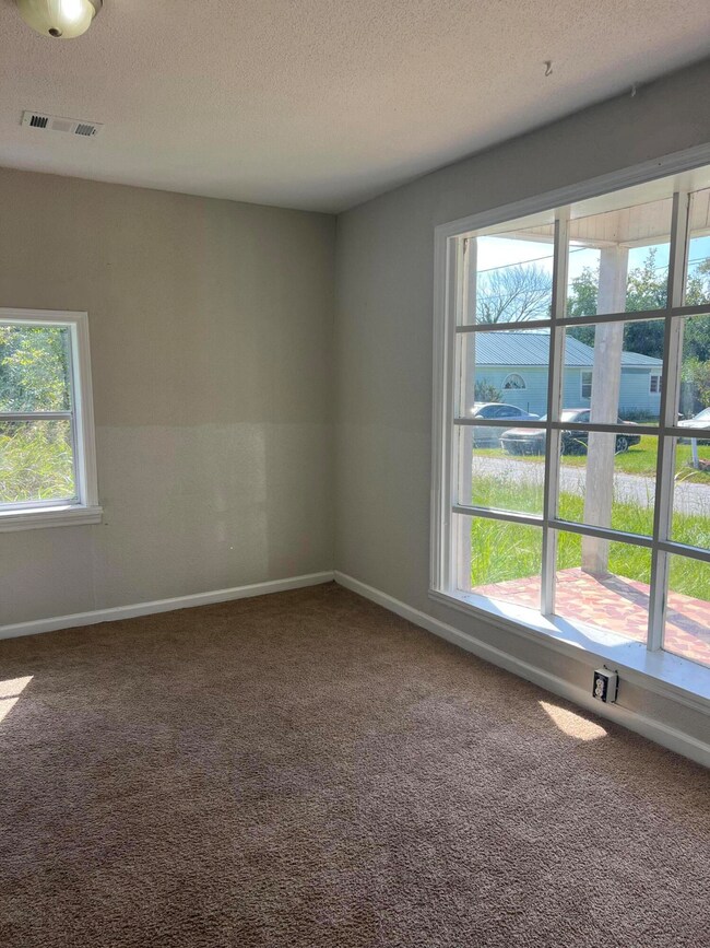 1121 Sharpes Ln, Augusta, GA 30901 - photo 7