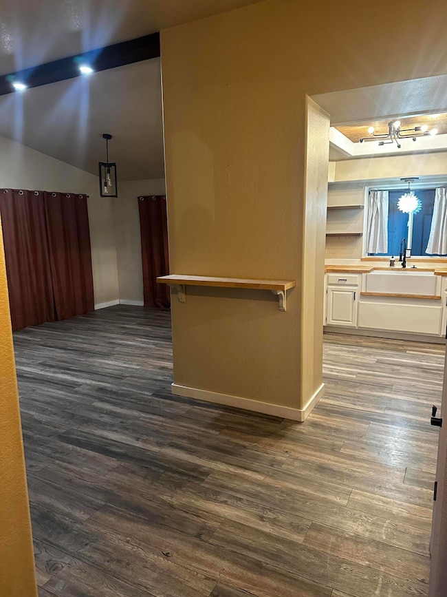 1517 Molly Ln, Grants Pass, OR 97527 - photo 4