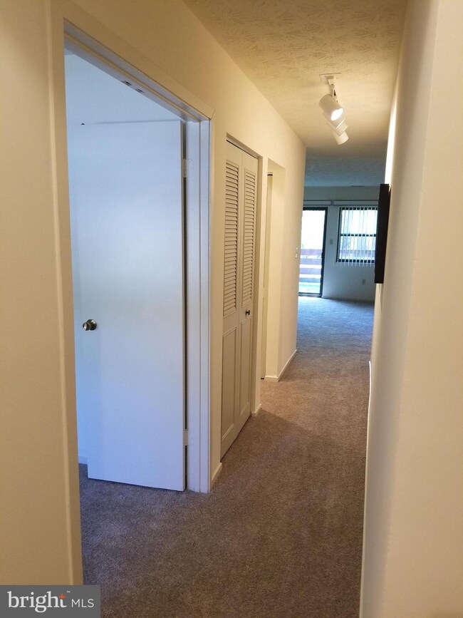 7573 Weather Worn Way unit C, Columbia, MD 21046 - photo 4