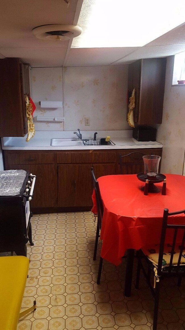 1140 Jennings St, Gary, IN 46404 - photo 3