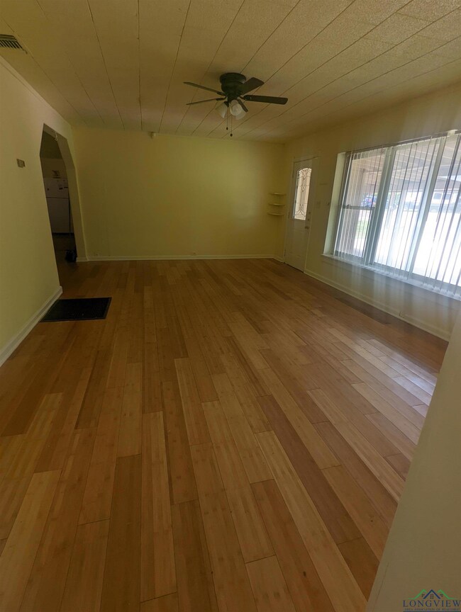 605 Leota St, Longview, TX 75601 - photo 6