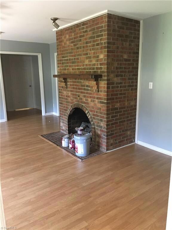 2211 Plainview Dr, High Point, NC 27265 - photo 7