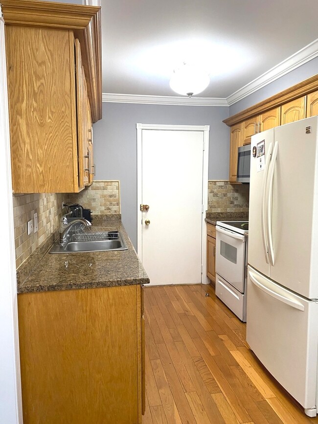 7250 W 84th St unit E, Bridgeview, IL 60455 - photo 6