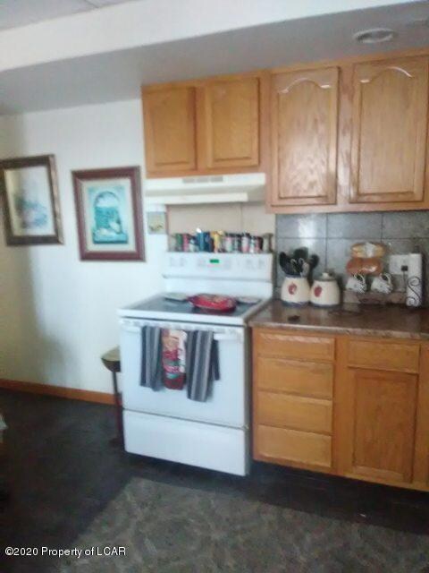 15-17 Oxford St, Wilkes-Barre, PA 18706 - photo 2