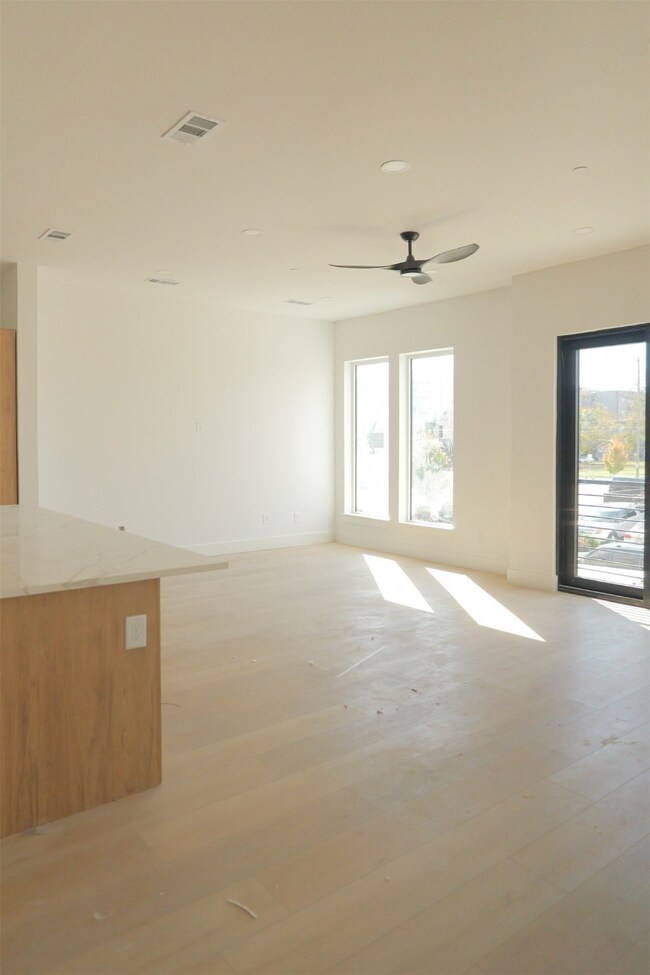 4200 Munger Ave unit 1, Dallas, TX 75204 - photo 6