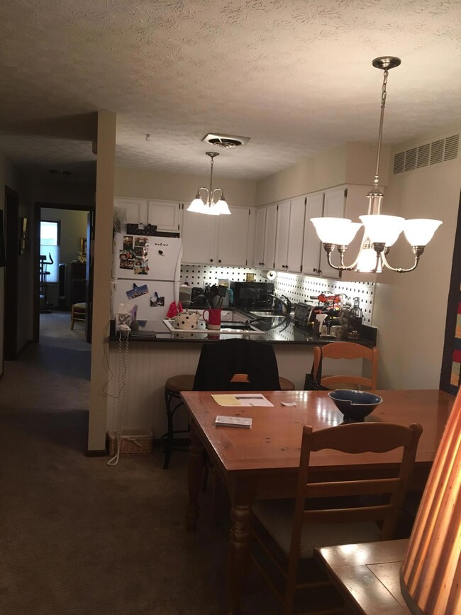 Yorkland dining and kirchen