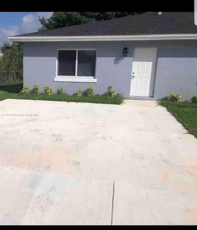 5811 SW 26th St unit 5811, West Park, FL 33023 - photo 3