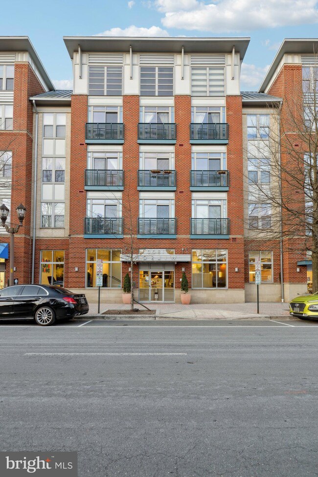 1800 Wilson Blvd unit 438, Arlington, VA 22201 - photo 2