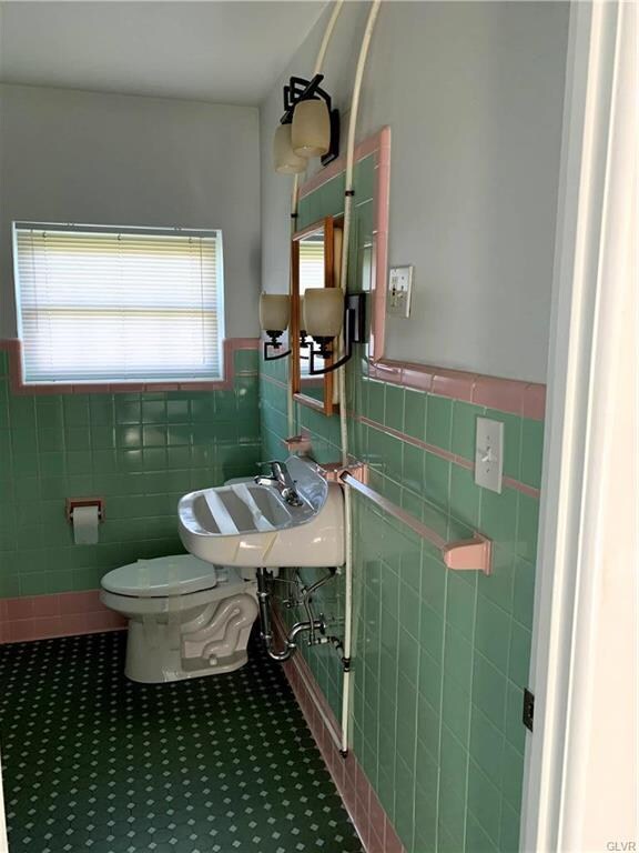 3315 Byrd Ave, Allentown, PA 18103 - photo 7