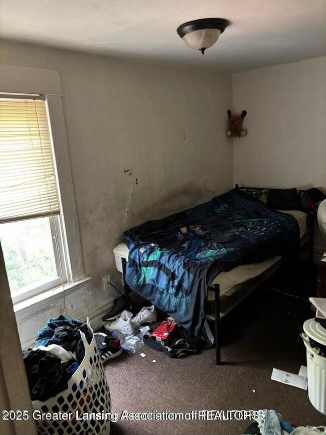 911 E Kalamazoo St, Lansing, MI 48912 - photo 5