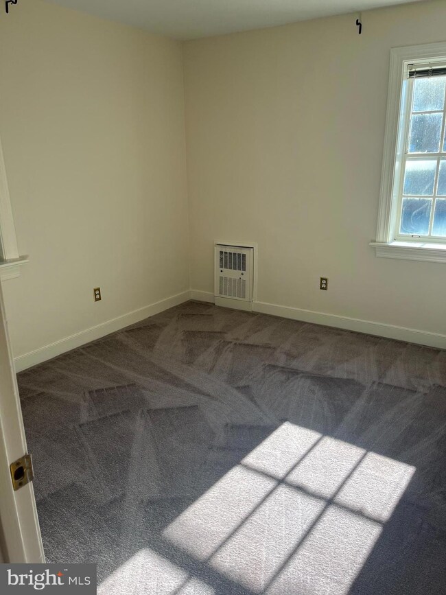 610 Madison St unit 204, Alexandria, VA 22314 - photo 5