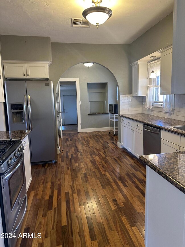 1426 E Sheridan St, Phoenix, AZ 85006 - photo 4