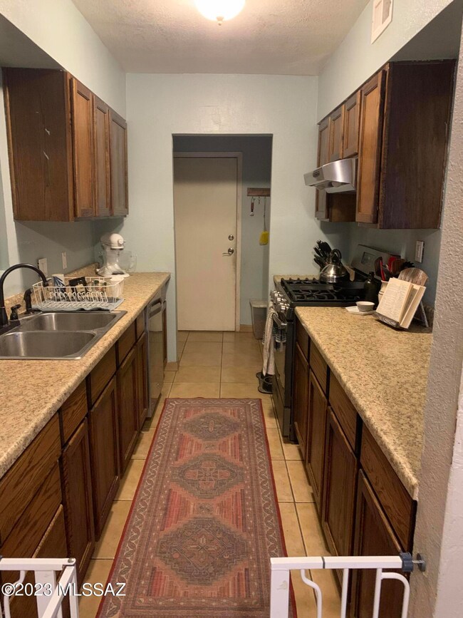 4518 E 12th St, Tucson, AZ 85711 - photo 2