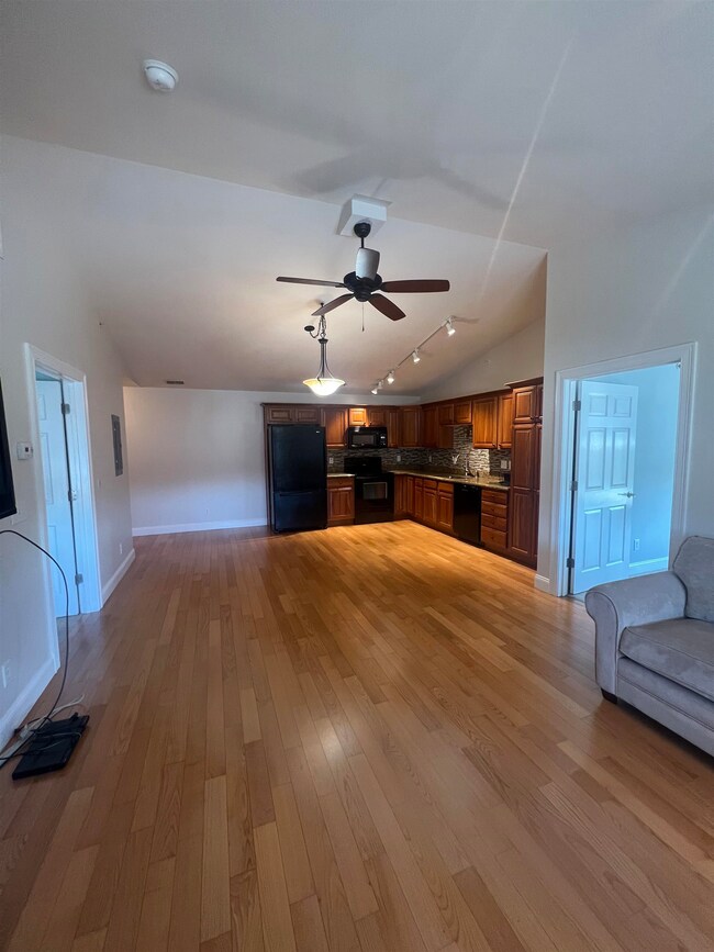 6 Stearns Ln unit 302, MerriMacK, NH 03054 - photo 7