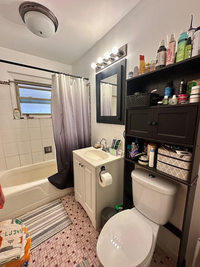 7554 N Waukegan Rd, Niles, IL 60714 - photo 6