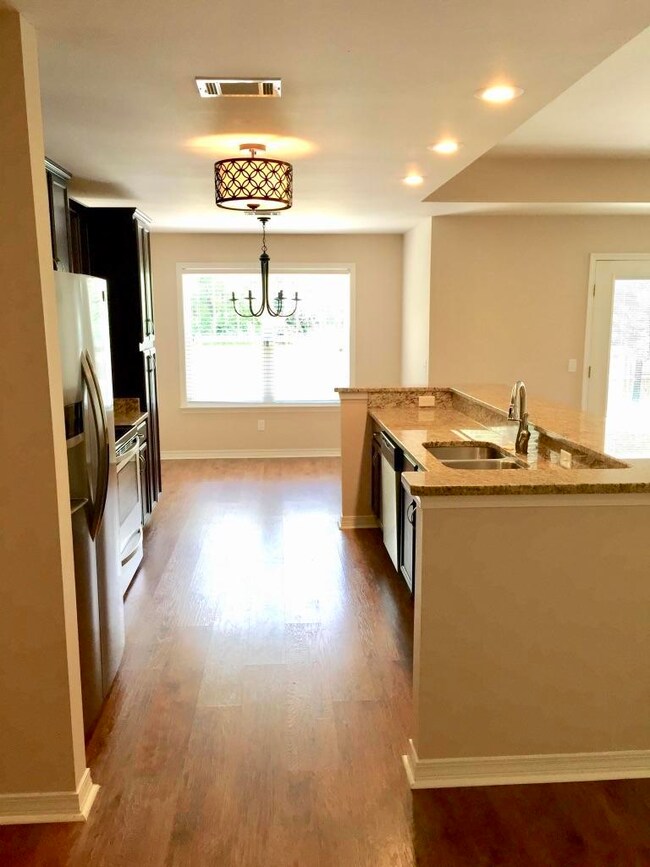 kitchen & dining area