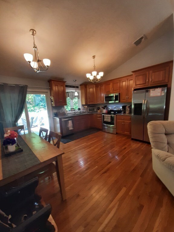 322 Fowler Rd, Northbridge, MA 01534 - photo 6