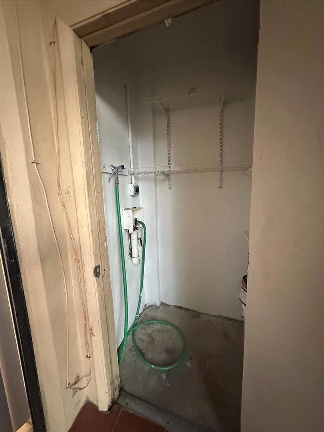 Horizons West unit 106, Miami, FL 33183 - photo 4