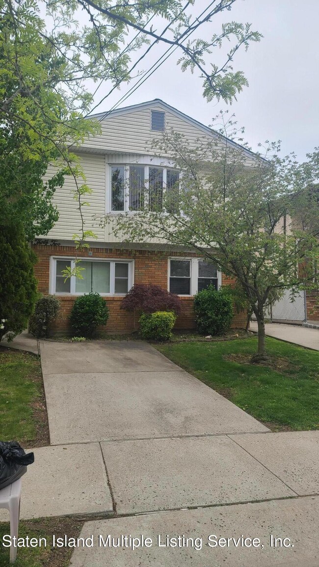 32 E Scranton Ave, Staten Island, NY 10308 - photo 2