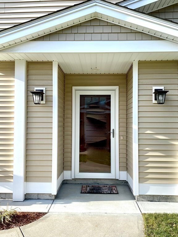 73 Rogerson Crossing unit 9, Uxbridge, MA 01569 - photo 4