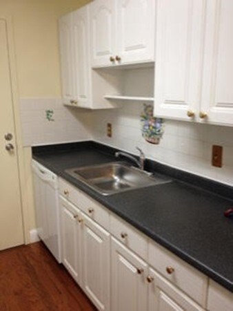 3 Silver Hill Ln unit 3, Natick, MA 01760 - photo 2