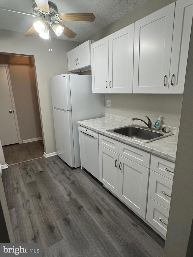 8 Russell Ave unit 209, Gaithersburg, MD 20877 - photo 2