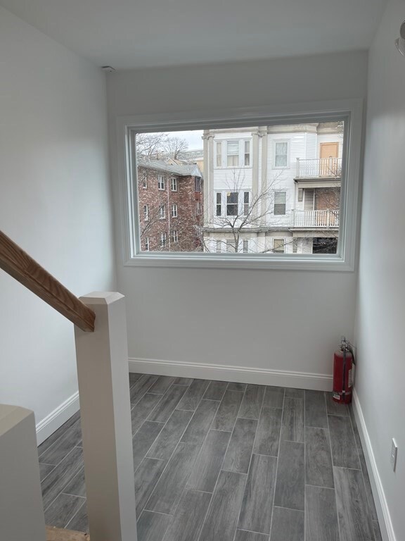 217 Washington St unit 3R, Lynn, MA 01902 - photo 5