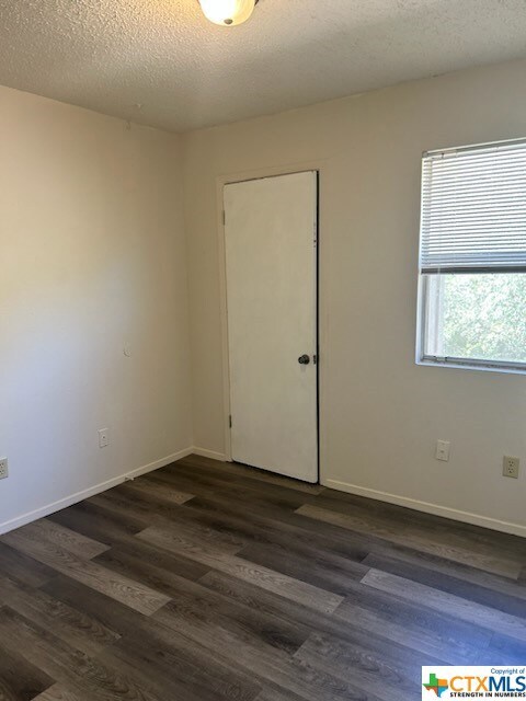 707 Bracewood Cir unit H, San Marcos, TX 78666 - photo 5