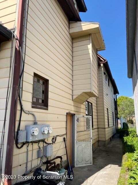 605 Depot St, Scranton, PA 18509 - photo 2