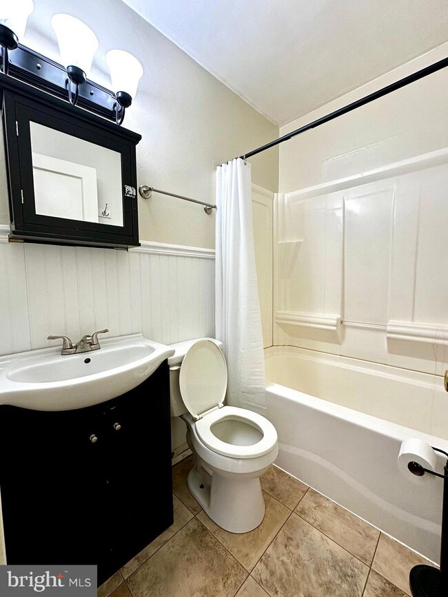 5995 Cumberland Hwy unit 2, Chambersburg, PA 17202 - photo 4