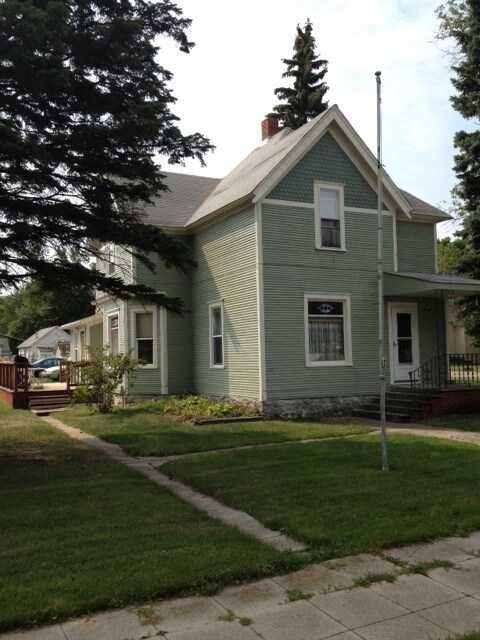 Main Photo