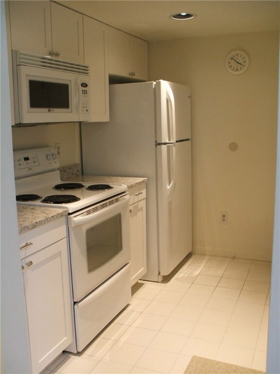 260 Sweet Allen Farm Rd unit 4, Wakefield, RI 02879 - photo 3