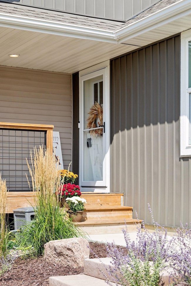 708 Mojo Trail, Hudson, WI 54016 - photo 5