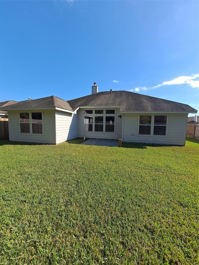 Large backyard/ No back neighbors