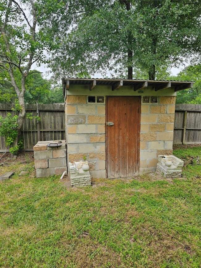 11656 Friendship Ln, Conroe, TX 77385 - photo 6