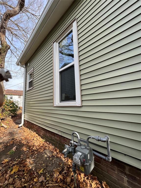 1124 W 3rd St, Anderson, IN 46016 - photo 4