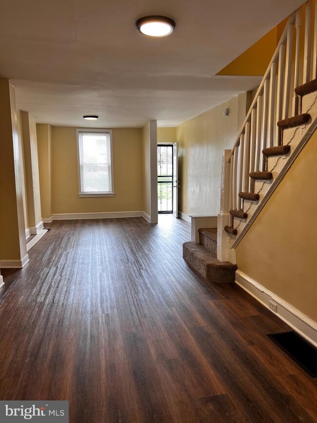 316 Cherry St, Camden, NJ 08103 - photo 5