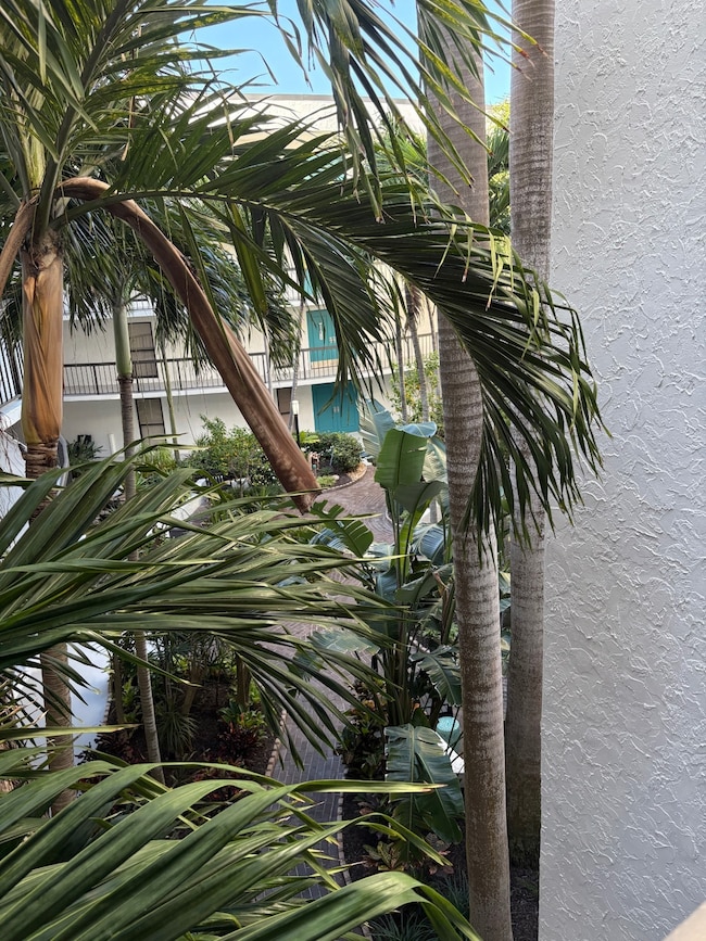 Suntide Condominiums unit 316, Stuart, FL 34996 - photo 4