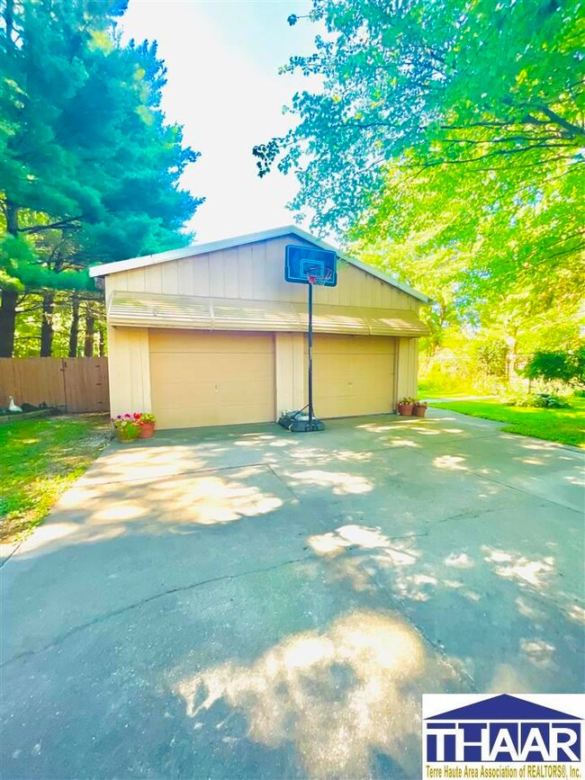 12789 W 290 N, Linton, IN 47441 - photo 3