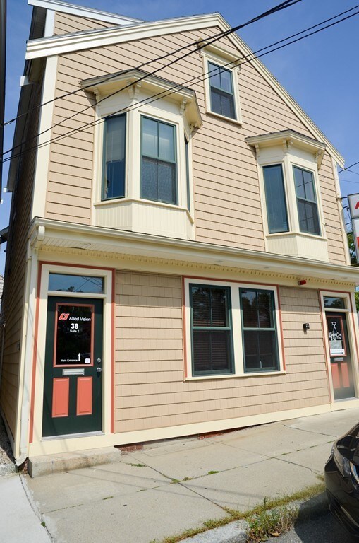 38 Washington St unit 2, Newburyport, MA 01950 - photo 3