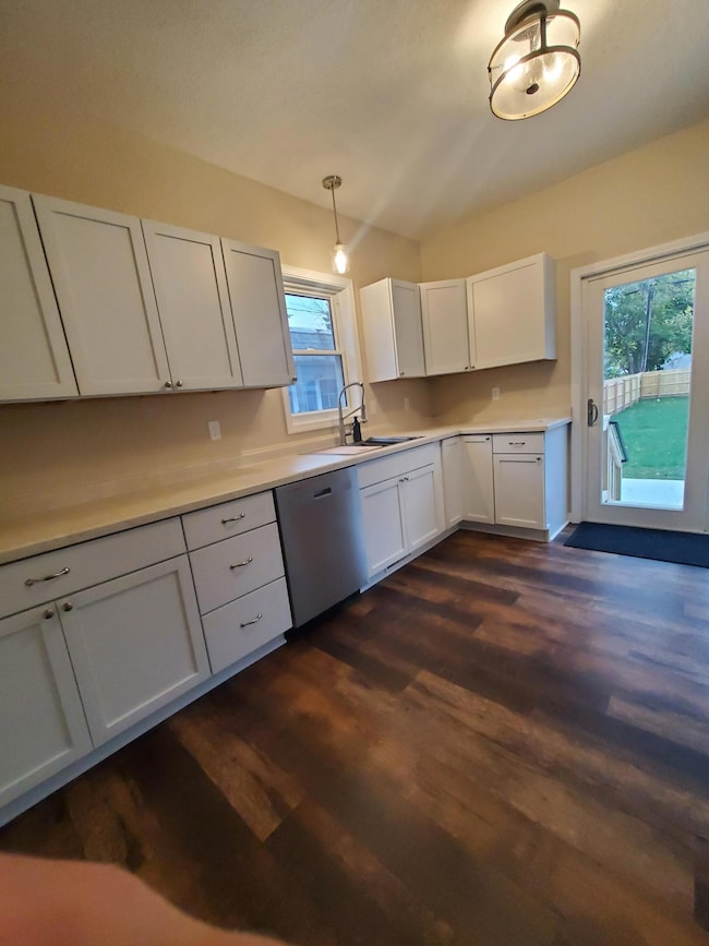 304 2nd Ave SW, Austin, MN 55912 - photo 5