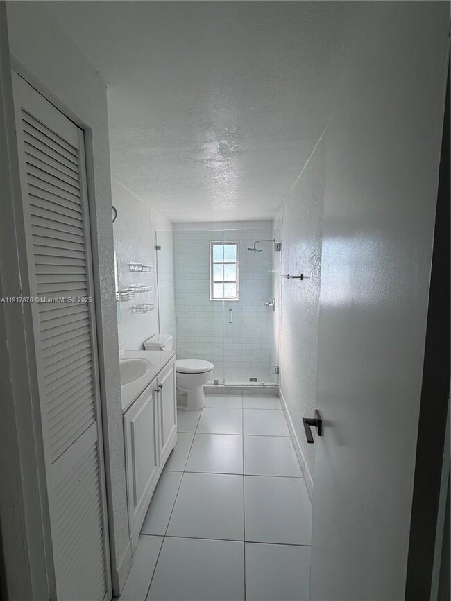 9970 SW 40th Terrace, Miami, FL 33165 - photo 7