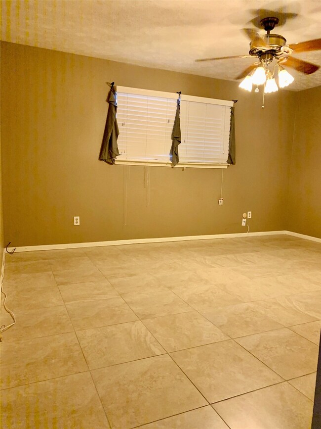 11455 Sabo Rd, Houston, TX 77089 - photo 6