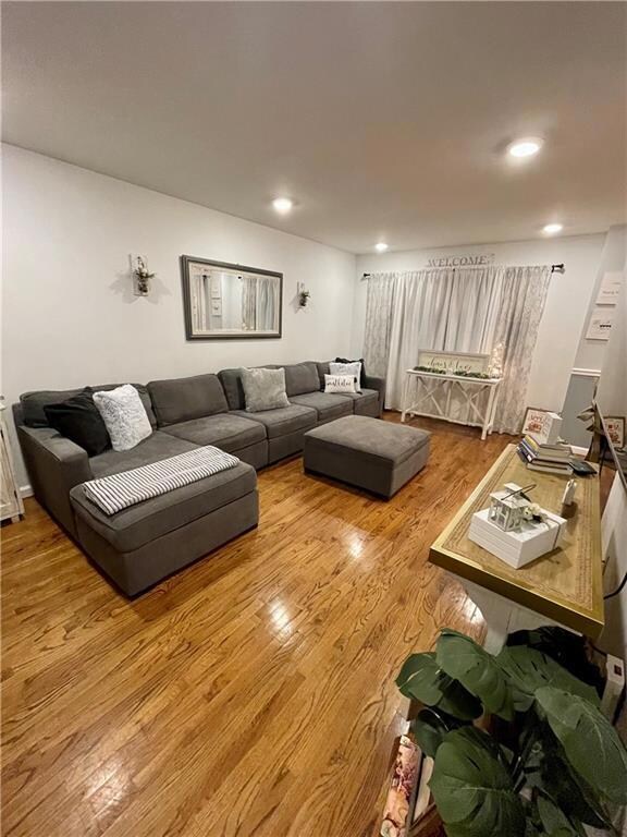 18 Candon Ct, Staten Island, NY 10309 - photo 7