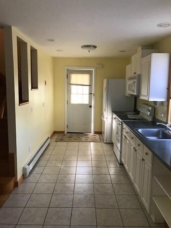 14 Wintworth St unit Rear, Chicopee, MA 01013 - photo 3