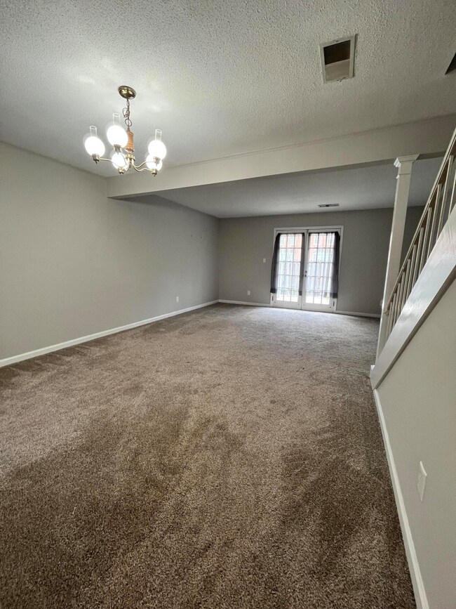 L Living Area 1