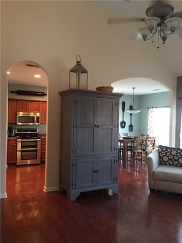 The kitchen and dinning area are both open to the 