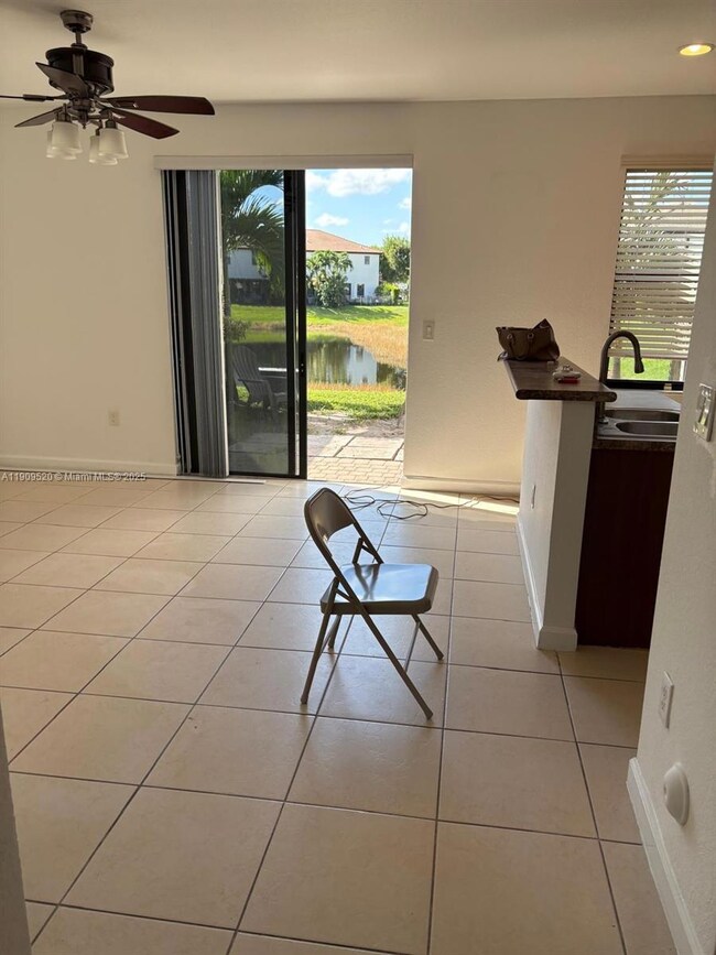 4236 SW 164th Ct unit 4236, Miami, FL 33185 - photo 6